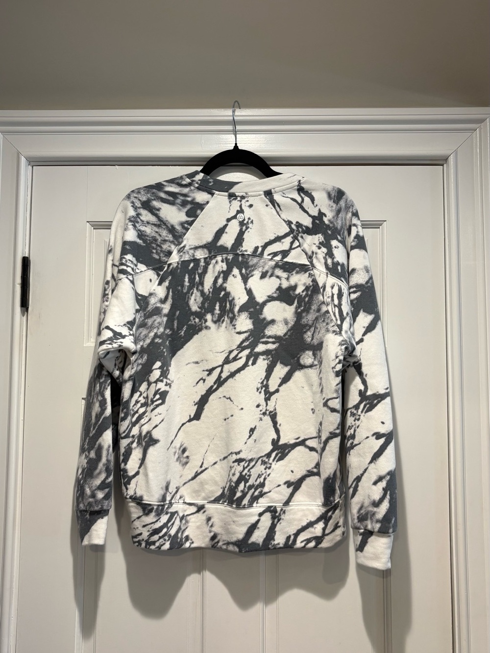 Zella Women’s Small -White and Charcoal Marble Crewneck Sweatshirt - Picture 4 of 12